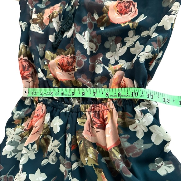 Show Me Your Mumu TILLIE TIE size X- Small Floral Romper Keyhole Back Navy Blue - Picture 9 of 12